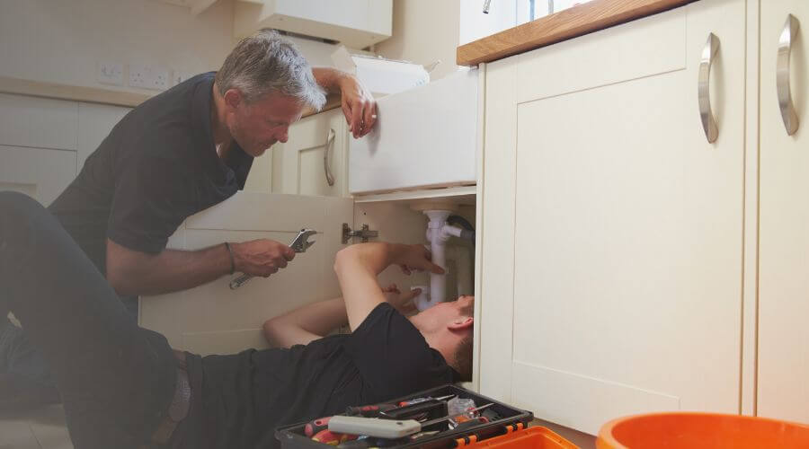 Professional burst pipe repair services in Gonzales, TX
